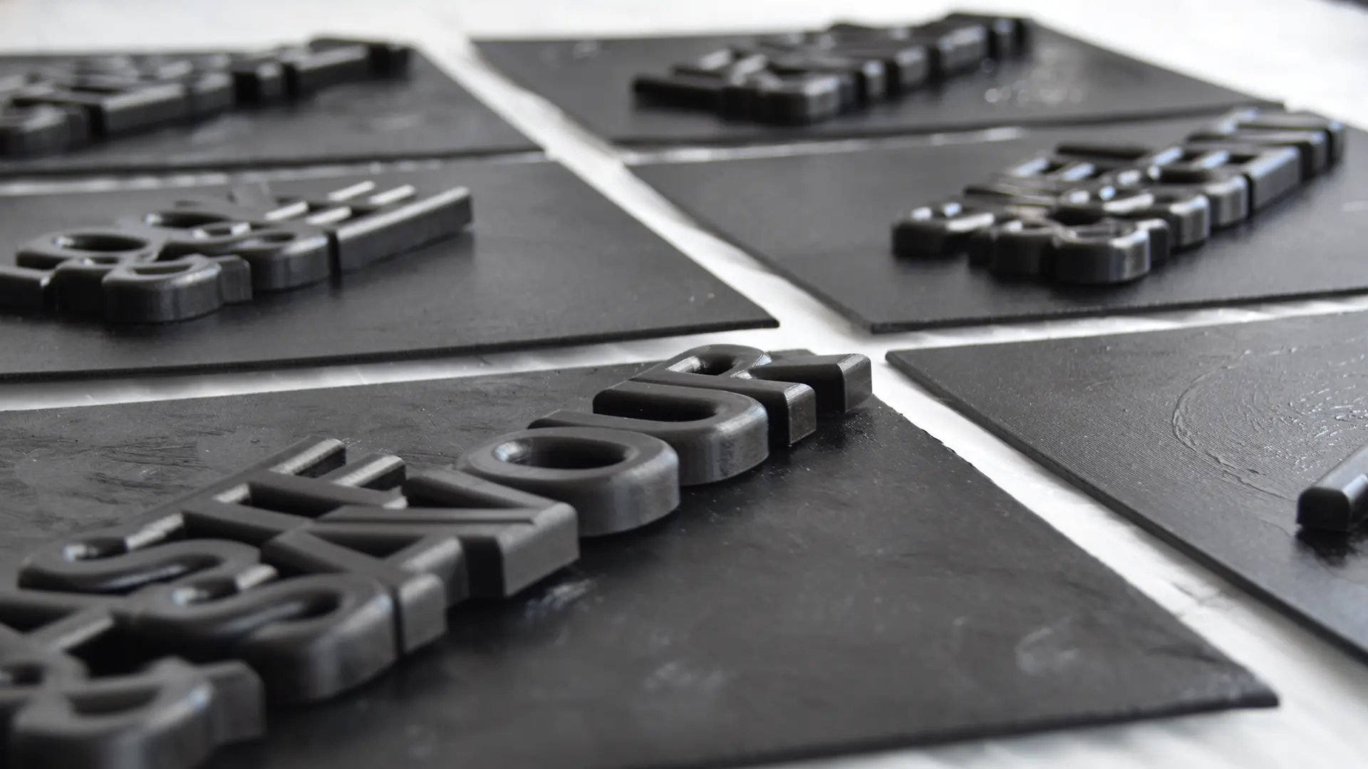 Header Senses Black&White